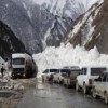Транскавказскую магистраль перекрыли из-за 20 лавин, которые сошли за ночь