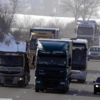 Грузовик без водителя проехал 10 километров по немецкому автобану