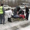 На МКАД автомобиль сбил двоих пешеходов, которые шли по обочине