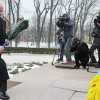 Представители Кабмина «по-быстрому» возложили цветы к памятнику Тараса Шевченко