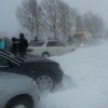 В Прикарпатье спасатели достают из сугробов сотни машин 
