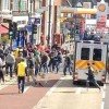 Пьяные футбольные болельщики наводнили Лондон