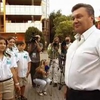 Во время визита Януковича в «Артек» детей охрана искала у 7-летних детей оружие
