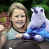 9-летняя девочка пересекла турецкую границу с паспортом игрушечного единорога