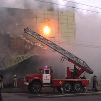 В Луганске ночью горел супермаркет «Фуршет»