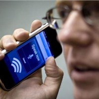 Голосовой поиск Google теперь понимает украинскую речь