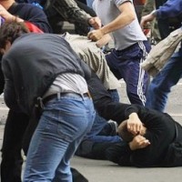 В Екатеринбурге полиция пресекла массовую драку футбольных болельщиков