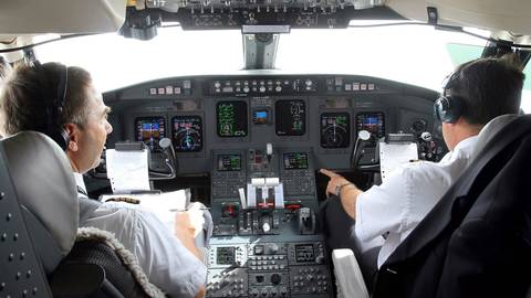 Пилот новозеландской авиакомпании сам признался, что уснул за штурвалом самолёта