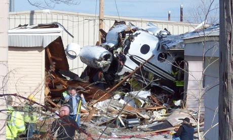 В американском штате Индиана на жилые дома рухнул реактивный самолёт