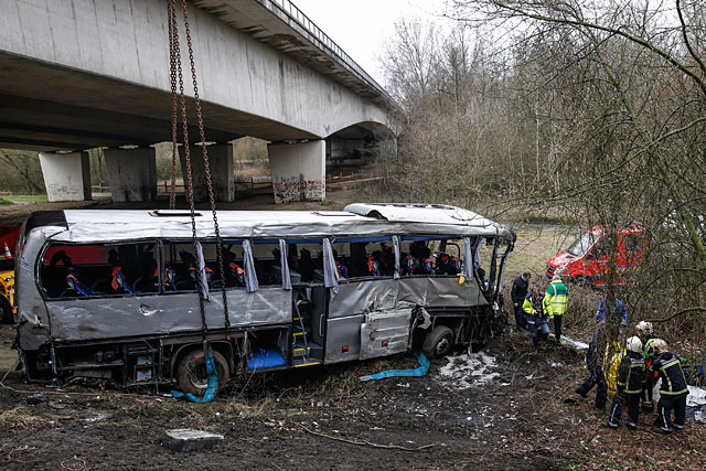 При аварии автобуса в Бельгии погибла учительница из России и трое поляков