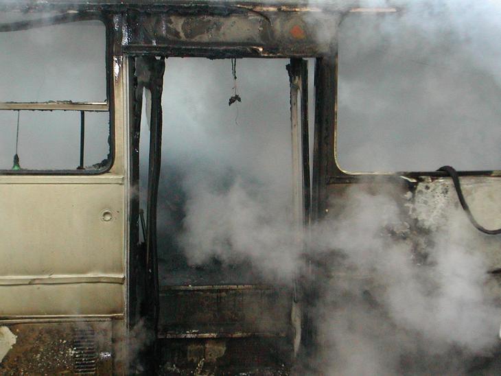В Крыму сгорел автобус «Neoplan», в котором 28 детей возвращались с экскурсии 