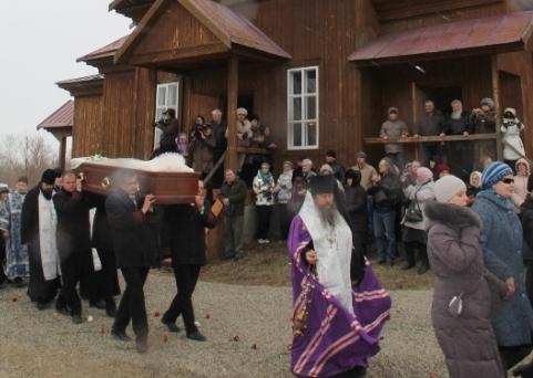 Актера Валерия Золотухина похоронили сегодня в родном селе на Алтае