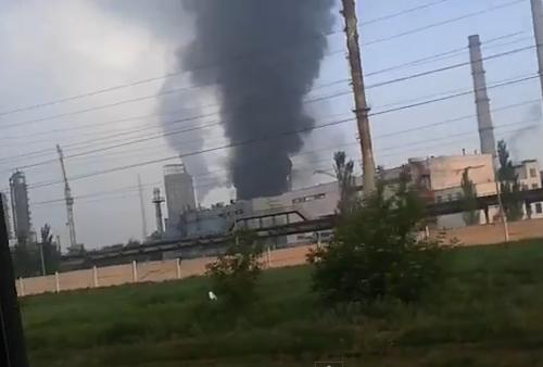 В Донецкой произошёл пожар на аммиачном заводе