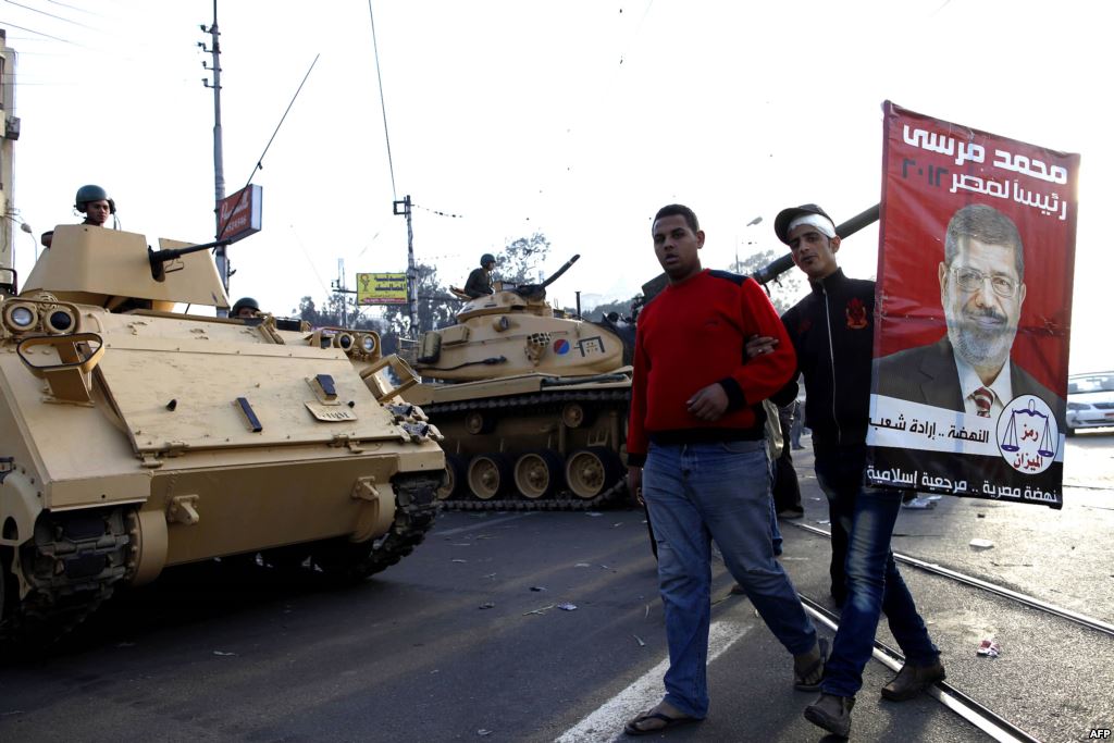 Египетские военные опровергли информацию о подготовке к свержению президента