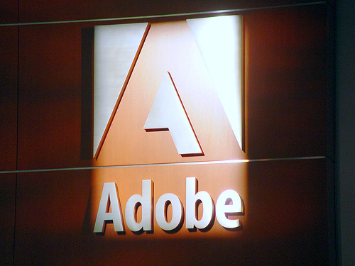 Компания Adobe Systems амнистирует пользователей пиратского ПО в России