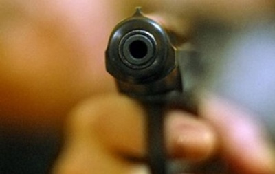 В Киеве мужчина стрелял в людей с балкона своей квартиры